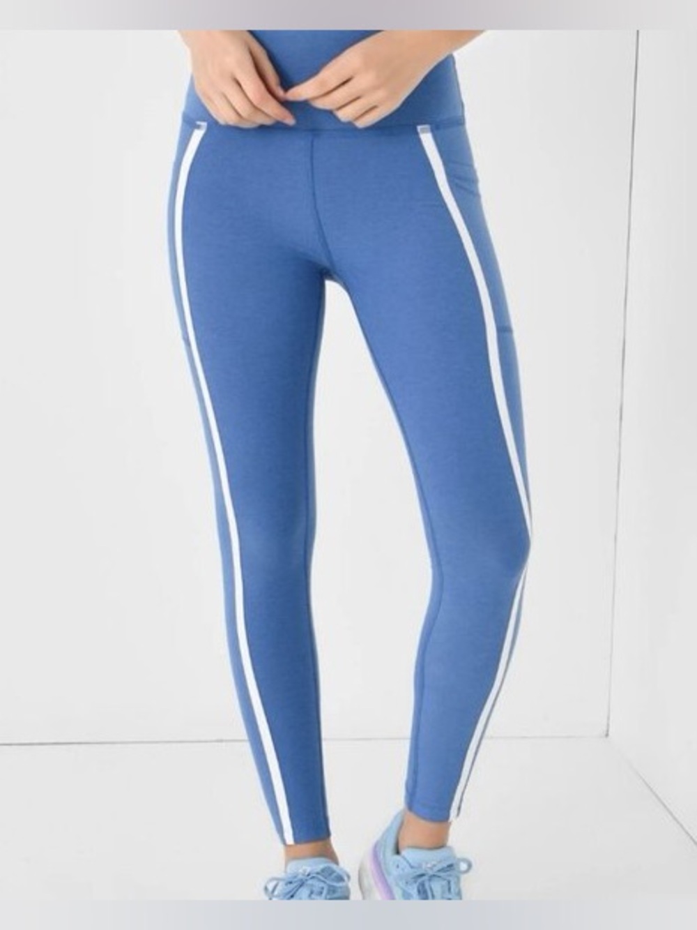 Beyond Yoga blue leggings